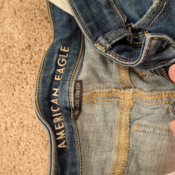 American Eagle Skinny Distressed Jeans - Picture 3 of 5